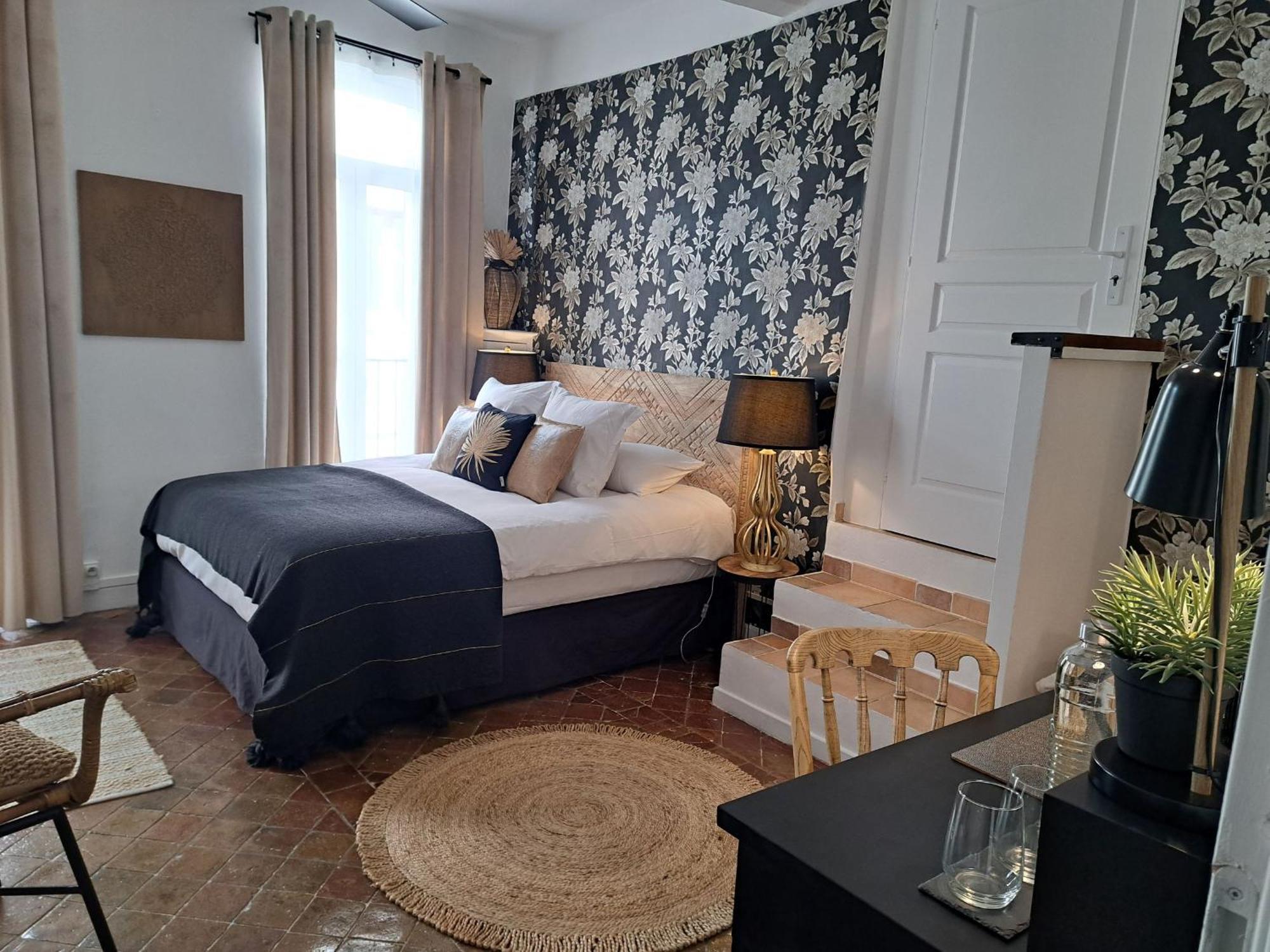 Hotel Le Patio De Sophie シストロン 部屋 写真