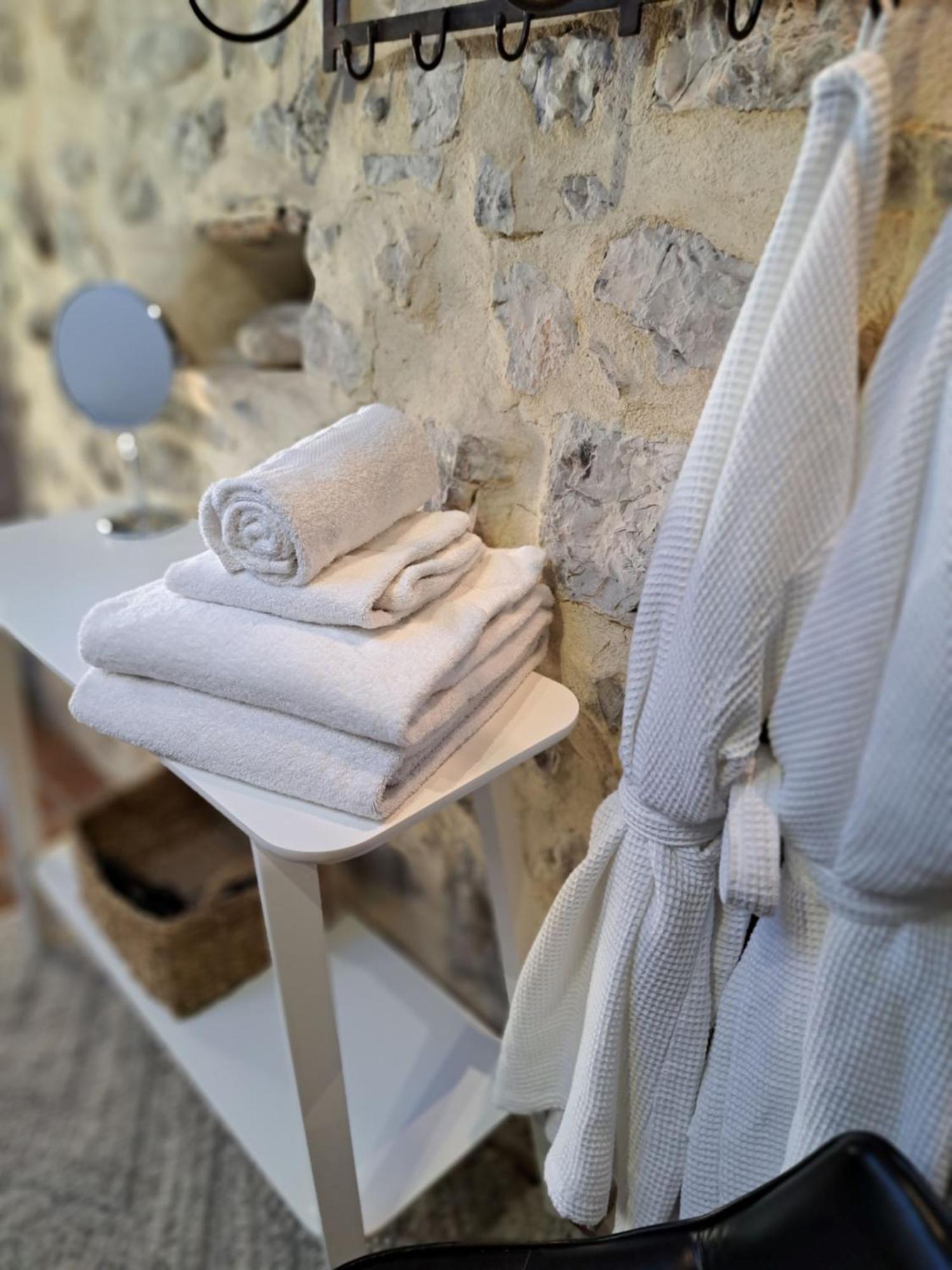Hotel Le Patio De Sophie シストロン エクステリア 写真