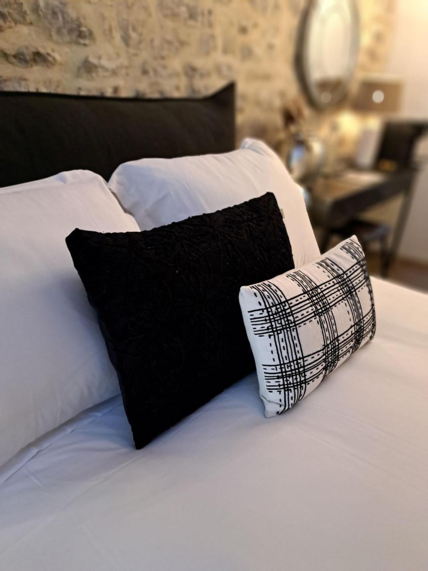 Hotel Le Patio De Sophie シストロン 部屋 写真