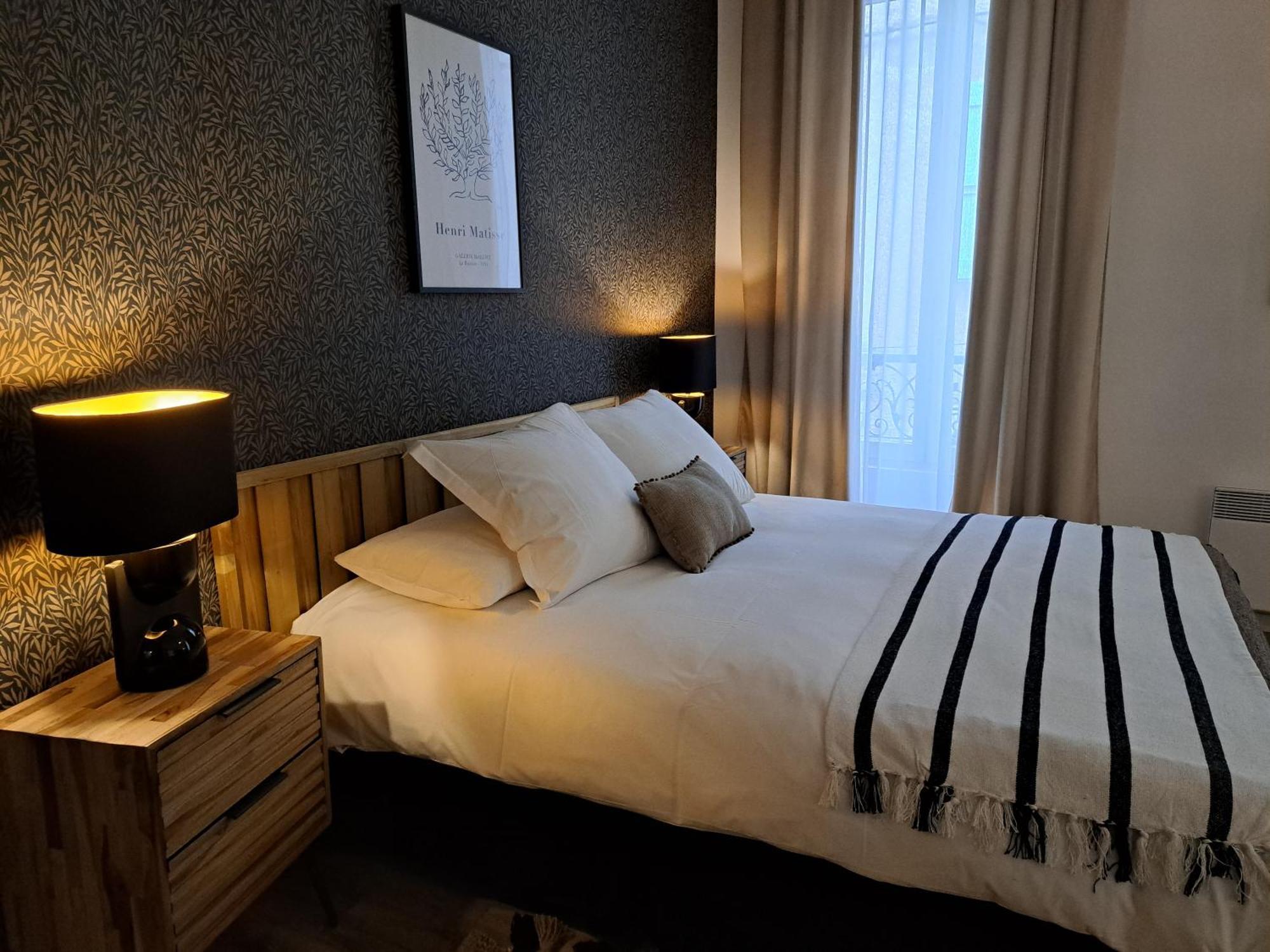 Hotel Le Patio De Sophie シストロン 部屋 写真